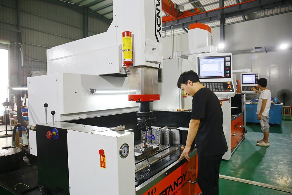 石獅企業(yè)“利器善事”闖市場(chǎng) 機(jī)械設(shè)備研發(fā)的創(chuàng)新之路